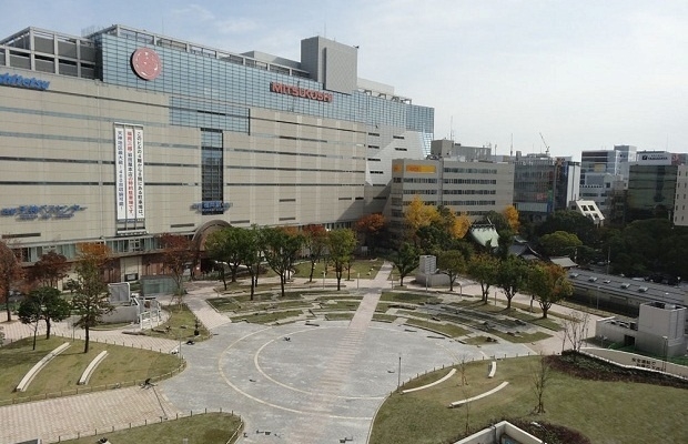 天神のシンボル警固公園がリニューアル。スケートリンクも設置